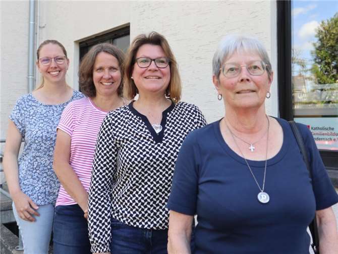 Von links: Lisa Scharrenbach, Anja Zeitz, Stefanie Lange und Monika Heinisch. Foto: Julia Föder/Bistum Trier