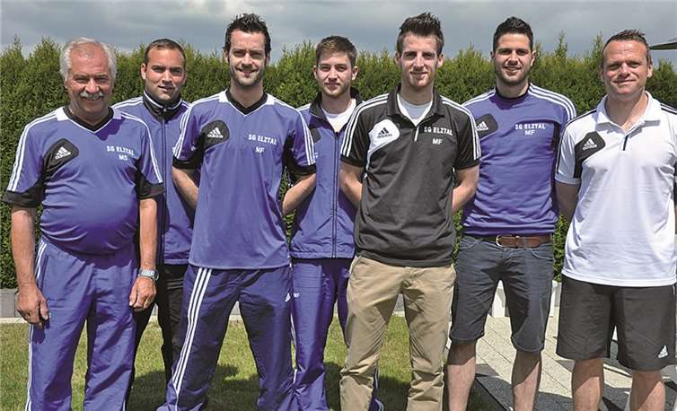 (Von links) Manfred Sax (Abteilungsleiter), Marc Fuhrmann (Co-Trainer), Marvin Rech, Jan Fasel, Christian Funk, Matthias Finkemeyer und Lars Lauber (Trainer). privat