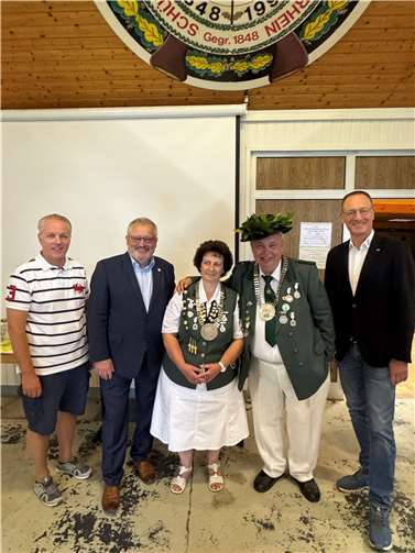 Von links: Michael Güls, Johannes Lauer, Ute Jentzsch-Pöpping, Karl Krämer und Günter Groß.  Foto: Lea Beier