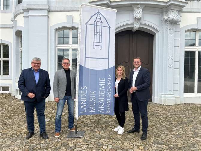 Von links: Michael Mahlert, Rolf Ehlers, Lana Horstmann und Martin Diedenhofen  Foto: privat