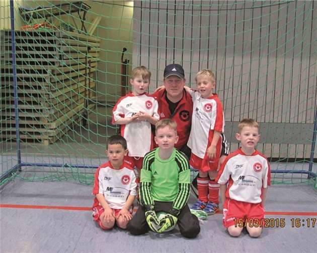 (Von links) Nils Dauer, Thomas Schambach, Louis Schambach, Fabio Senger, Ben Graef und Simon Junglas. Melina Schambach