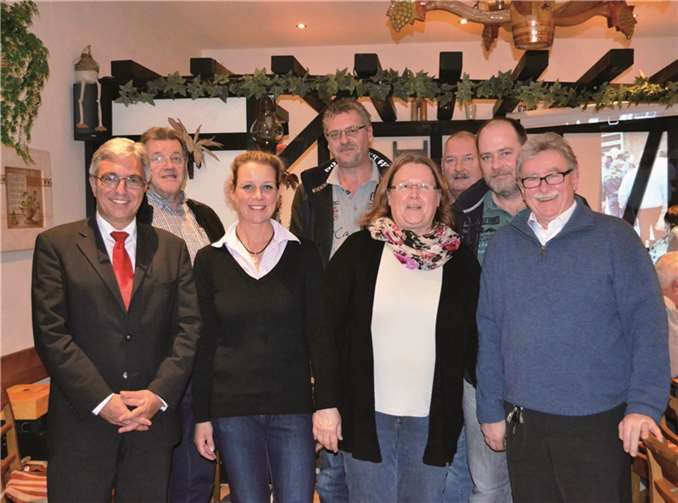 Von links: Parteivorsitzender und Innenminister Roger Lewentz, Eike Kurz, Anke Holl, Markus Neimann, Marion Mühlbauer, Wolfgang Fischbeck, Stefan Schwarz, Gustel Ferrari privat