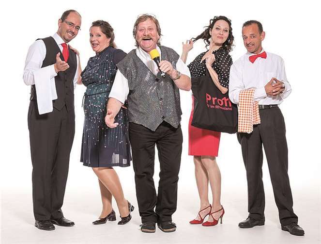 Von links: Peter Thomas, Carmen-Marie Zens, Many Lohmer, Natalie Noll und Christoph Heiner in ihren Musicalrollen. privat