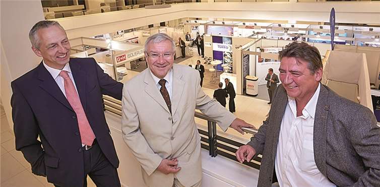 (Von links) Raimund Lehmkühler, der Bereichsleiter Koblenz-Kongress, der Koblenzer Oberbürgermeister Prof. Dr. Joachim Hofmann-Göttig und der Mainzer Bürgermeister Günter Beck. Koblenz-Kongress/Frey