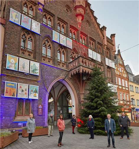 Von links Rosemarie und Rudi Paffhausen, Petra Jonas Müller, Judith Haberstock und Heidi Weber vom Bürgerverein sowie Josef Schüller (Citymanager) und Oliver Krämer (Kultur in Montabaur). Auf dem Foto fehlen Rainer Weber, Karla Thiede und Sarah Müller (Bürgerverein). Foto: Olaf Nitz