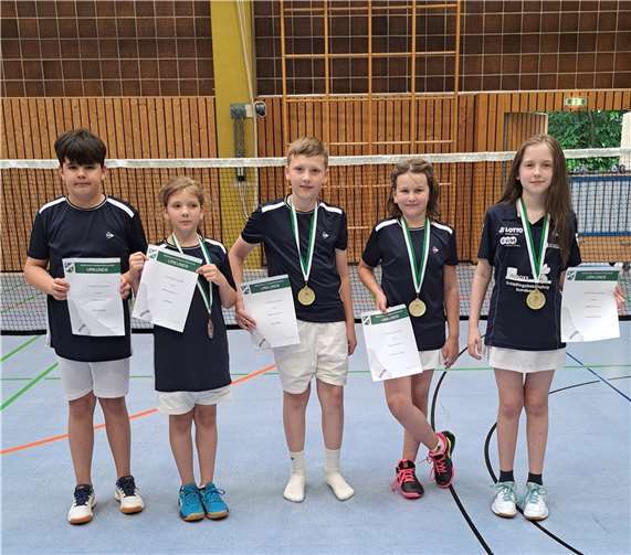 Von links: Sami Kadioglu, Lucy und Robin Becker, Luna Haevescher und Svenja Gebhardt  Foto: BC Remagen