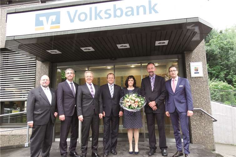 Von links: Stefan Linden, Sascha Monschauer, Elmar Schmitz, Walter Honerbach, Ursula Braun, Josef Mais und Herbert Thelen. privat