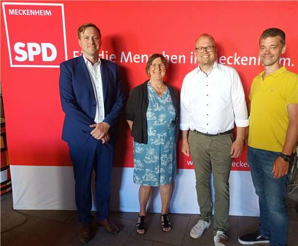 Von links: Stefan Pohl; Dr. Brigitte Kuchta; Jochen Ott, Daniel Südhof. Foto: privat