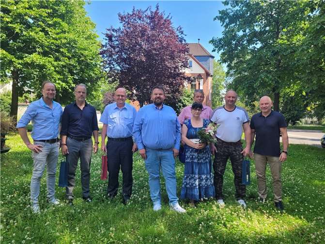 Von links: Thomas Bach, Fachbereichsleiter Ordnung und Soziales, Frank Staudt, Markus Janßen, Bürgermeister Christoph Mohr, Alexandra Noack, Ralf Schneider, Personalrat, Eugen Becker, Uli Kalb, Personalleiter  Foto: Stadt Bendorf