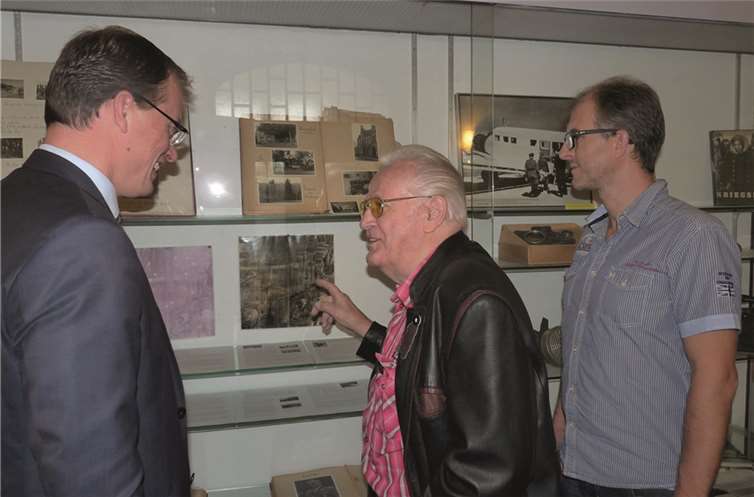 (Von links) VG-Bürgermeister Jörg Lempertz, Leo Schmitt und Thorsten Mintgen.