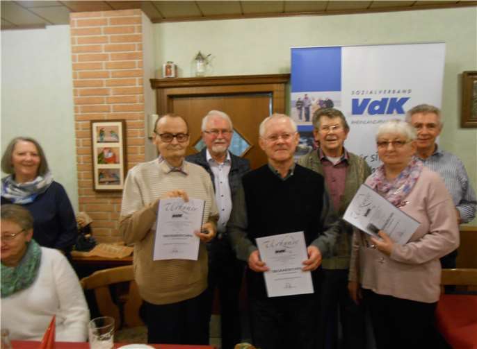 Von links: Walter Junglas, Herbert Gerhartz, Helmut Wiersch, Herbert Esper, Christel Junglas und Andreas Peifer. Foto: privat