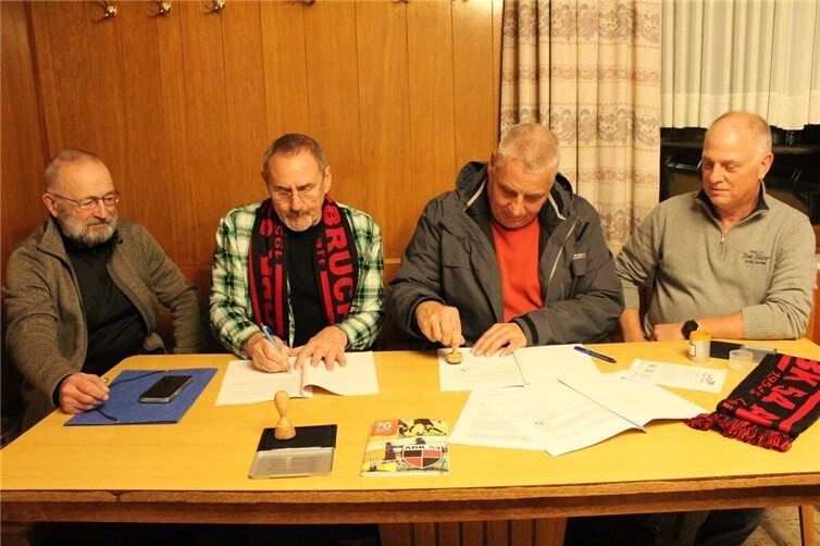 Von links nach rechts: Arno Furth Stellvertretender Vorsitzender ABK, Franz-Josef Christ Vorsitzender ABK und 1. Beigeordneter, Guido Galle Ortsbürgermeister, Gerd Ulrich 2. Beigeordneter. Foto: privat