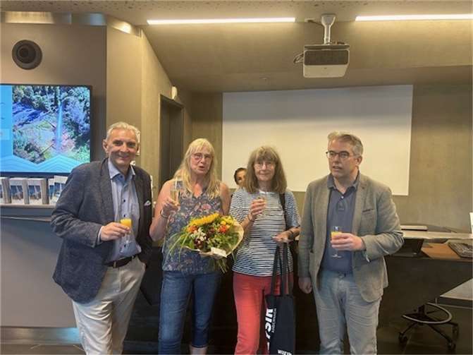 Von links nach rechts: Claus Peitz, Bürgermeister, Jutta Klick, Birghild Rönn-Wedler, Christian Heller, Geschäftsführer Geysir Andernach gGmbH. Foto: Geysir Andernach gGmbH