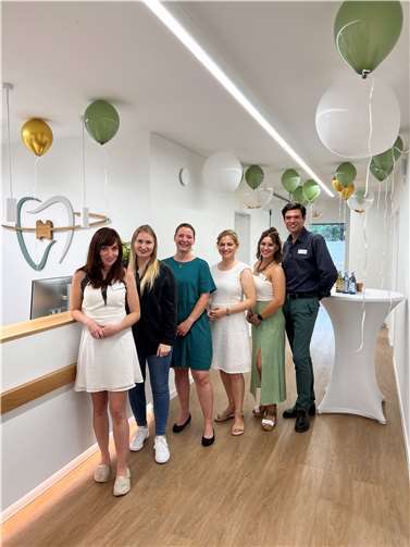 Von links nach rechts: Denise Lambertz, Marcella Lempio, Dr. Vieweg, Dr. Kroll, Mila Hoffmann und Justus Mühling. Foto: privat