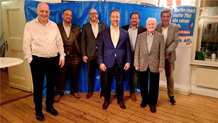 Von links nach rechts: Dirk Tepper, Nico Prell, Martin Kallweitt, Dr. Jan Bollinger, Ingo Nawa, Helmut Nitschke, Wolfgang Seidler. Foto: privat