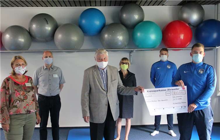 Von links nach rechts: Gaby Frömbgen, Harald Machill, Dr. Gerhard Kreuter, Judith Sartoris, Lutz Creuzberg, Samuel Muskulus. Foto: privat