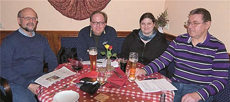 Von links nach rechts: Helmut Hellwig, Markus Erdmann, Sonja Daniels, Friedhelm Fege.privat