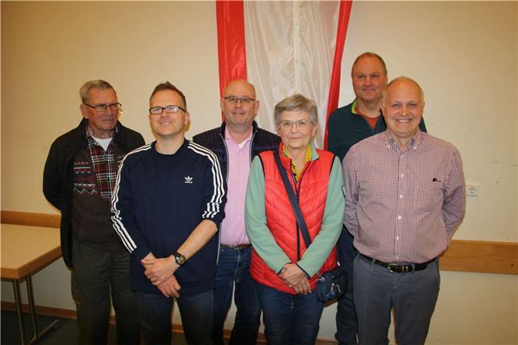 Von links nach rechts: Horst Mereien, Ralph Steger, Johannes Hogeback, Monika Schlüter, Harald Mundus, Claus Schulte. Foto: privat