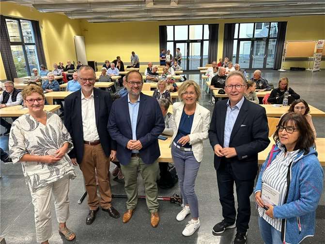 Von links nach rechts: Jutta Bartmann, Dr. Stefan Elsner, Jan Petry, Dr. Astrid Weber, Erwin Rüddel, Sabine Staaden. Foto: CDU-Kreis -und Stadtverband Neuwied