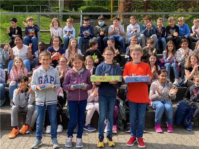 Von links nach rechts: Luis Braun 4a, Mathilda Breuch 4c, Emil Schwarz 4c, Kilian Wirtgen 4c. Foto: privat