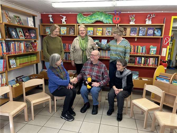 Von links nach rechts: Maria Golla, Gabriele Günter, Rudolf Martin, Sigrid Werkhausen, Mareike Thelen, Gaby Adenauer.Foto: Susi Schuh