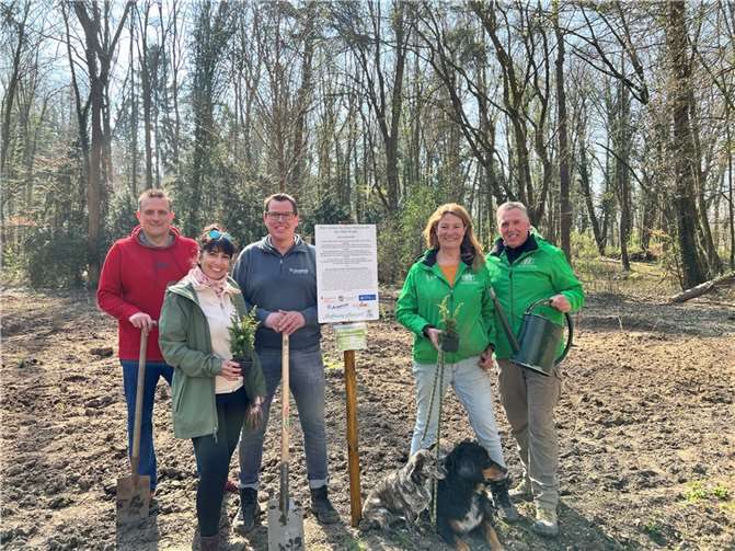 Von links nach rechts: Peter Wilkes, Tina Petereit, Volker Jungbluth, Heike Boomgaarden, Werner Ollig. Foto: privat