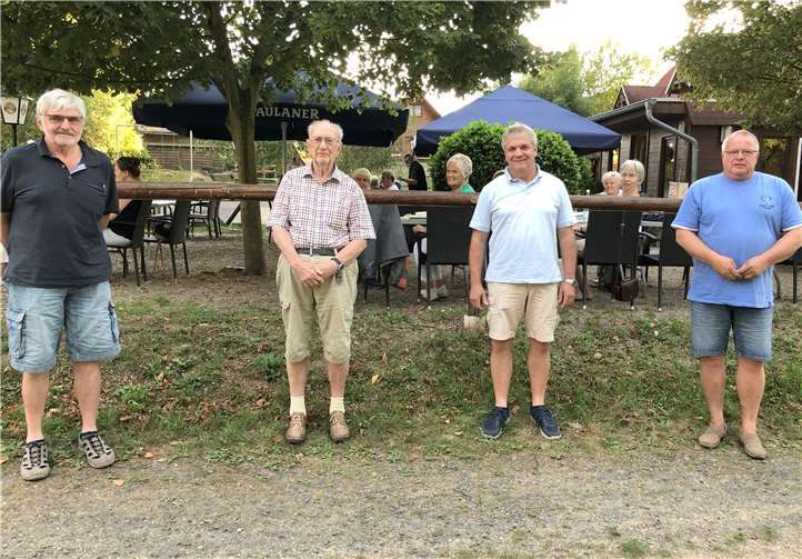 Von rechts nach links: Klaus Faßbender, Reiner Burghard, Josef Körber und Johann Dausenau.Foto: privat