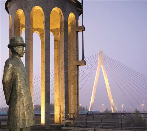 Vor 50 Jahren fand die konstituierende Sitzung der „neuen“ Stadt Neuwied statt. Foto: Stadt Neuwied