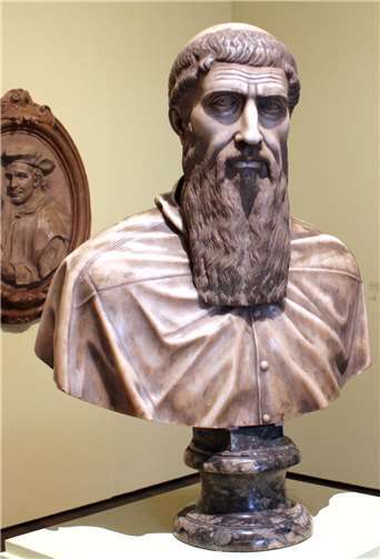 Vor Montautis Reliefs von Machiavelli (v. l.) und Ficino steht die Portraitbüste des Papstes Clemens VII., ein geborener Medici, die Giovanni Angelo da Montorsoli 1532 schuf.