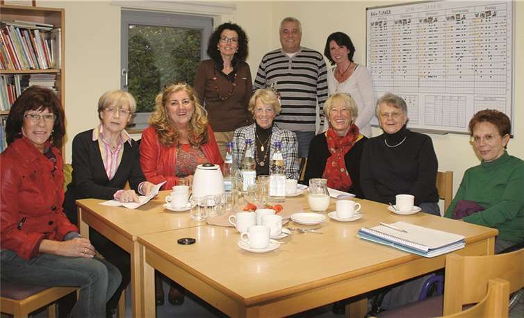 Vor Ort machten sich die Frauen ein Bild der Kindertagesstätte.  Privat