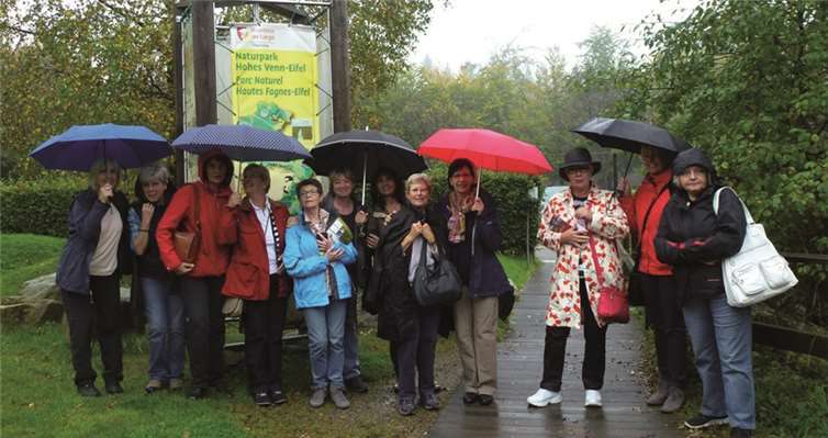 Vor dem Eingang des Naturparkzentrums Botrange.