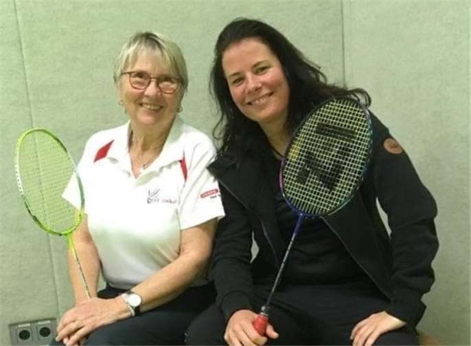 Vor dem Finale noch optimistisch: Brigitte Prax (links) und Tanja Korf. Foto: privat