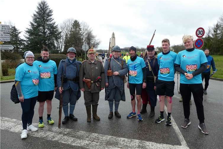Vor dem Friedenslauf.