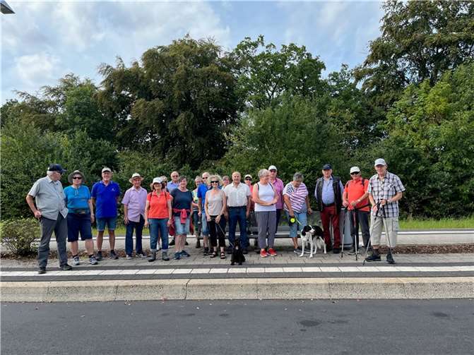 Vor dem Start in Kaisersesch. Quelle: Eifelverein Kaisersesch