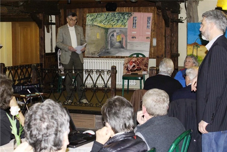 Vor den drei Freiligrath-Szenen stellten Wilfried Meitzner und Wolfgang Ruland den Dichter den Gästen des Geschichtsvereins vor. DL