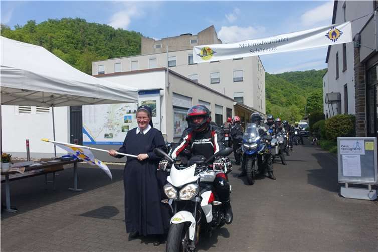Vor der Abfahrt zur Tour.
