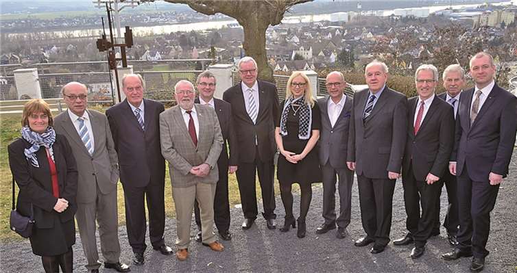 Vor der Kulisse der Stadt Bendorf freuten sich die Protagonisten über einen gelungenen CDU Frühjahrsempfang.