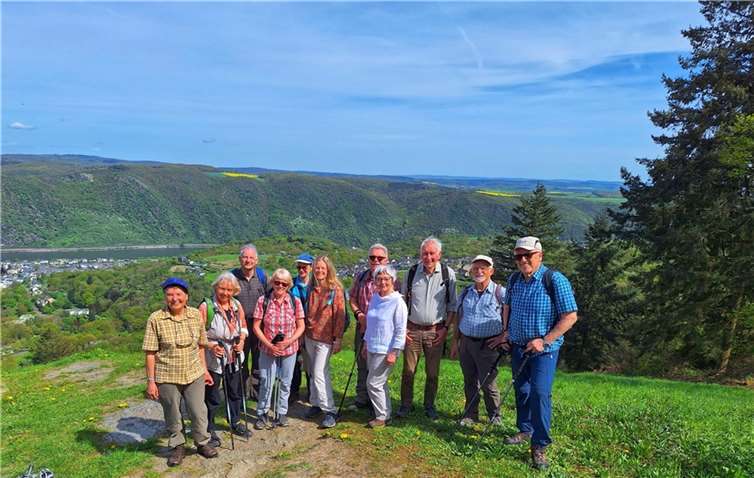 Vor der Kulisse des Rheins und des Kurortes Bad Salzig.  Foto: Ewa Joch