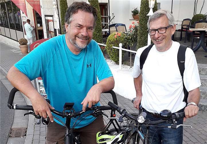 Vor drei Jahren traten Christoph Schomer (li.) und Peter Nagel in den Kammerchor ein. privat