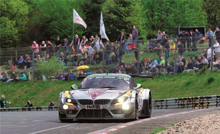 Vor großer Zuschauerkulisse rund um die Nürburgring Nordschleife sicherten sich Nick Catsburg und Dirk Adorf im Marc VDS BMW den Gesamtsieg.BURG