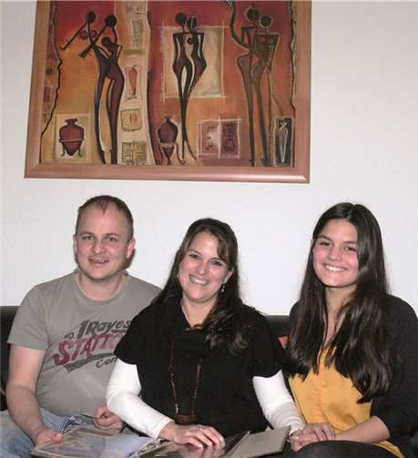 Vor knapp drei Jahren ist die Künstlerin aus familiären Gründen von Paraguay nach Kaisersesch gezogen.