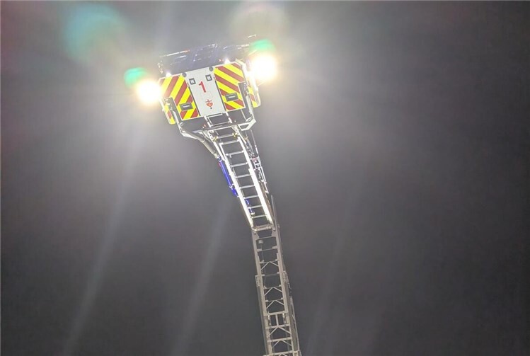 Voraussichtlich im April wird das Fahrzeug im Rahmen eines Tages der offenen Tür offiziell in den Feuerwehrdienst gestellt. 