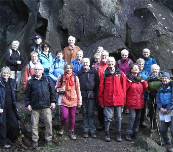 Vorbei an Basaltfelsen führte der Weg.privat