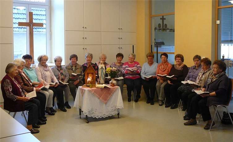 Vorbereitet wird dieser Morgen von Regina Schiff für den Meditativen Teil, und Frau Hilde Zils sorgt für das leibliche Wohl.Privat