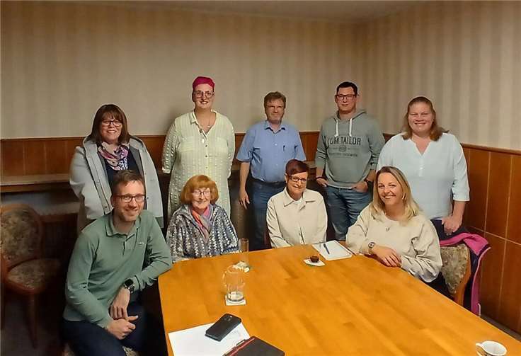 Vorbereitungen des Orga-Teams für den Kripper Weihnachtsmarkt.Foto: privat