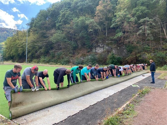 Vorbereitungsarbeiten für den Neubau der Sportanlage in Ahrbrück haben begonnen.  Foto: privat