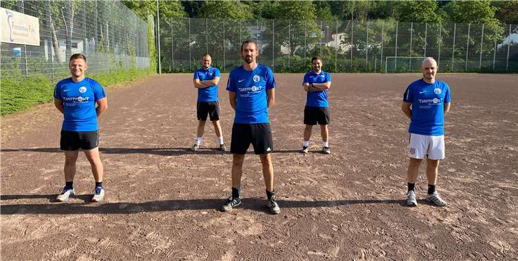 Vordere Reihe von links: Benedikt Bauer, Matthias Tempel, Moritz Waldecker, Hintere Reihe von links, Thomas Meyer und Christopher Krah. Foto: privat