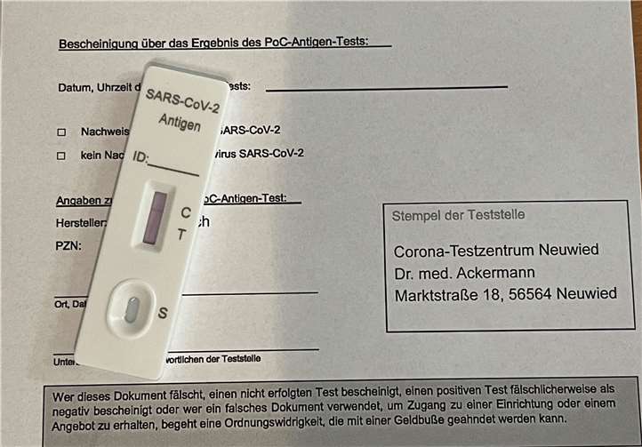 Vorgenommen werden POC-Test mit Abstrich im Rachenraum.