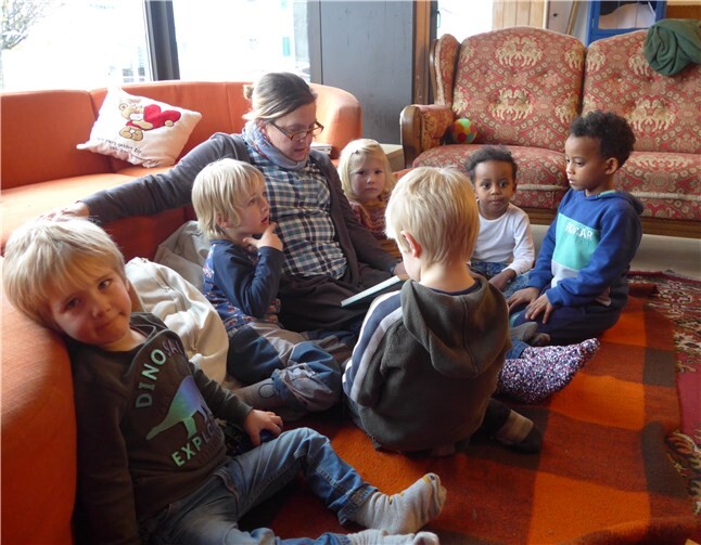 Vorlesetag beim Eltern-Kind-Nachmittag. Foto: Schatzkammer Oberwinter