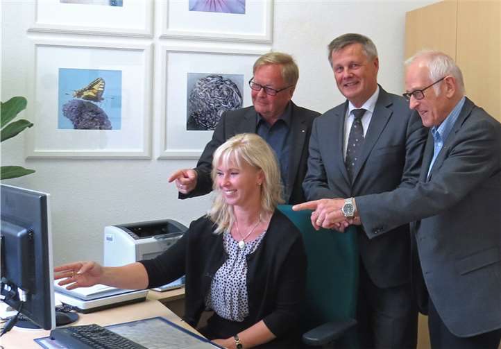 Vorne Geschäftsführerin Sandra Hansen-Spurzem, v.l.n.r. Vorsitzender Manfred Graulich, stellv. Vorsitzender Dr. Ulrich Kleemann, stellv. Vorsitzender Dipl.-Ing. Werner Schmitt.Privat